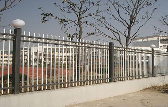 鋅鋼圍欄<a href=http://m.nwpz.com.cn target=_blank class=infotextkey>護欄</a>