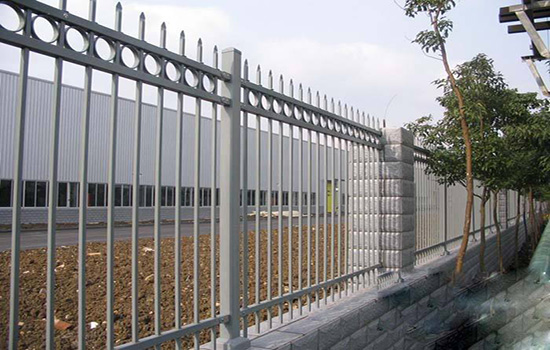 倉庫<a href=http://m.nwpz.com.cn target=_blank class=infotextkey>圍欄網(wǎng)</a>